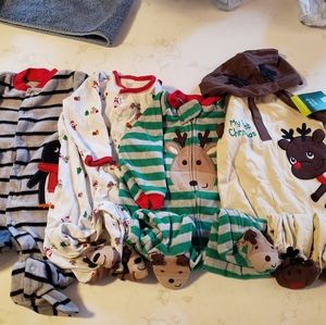 🌻 3/$9 Sale🌻Bundle of 4 6m pajamas fleece holiday